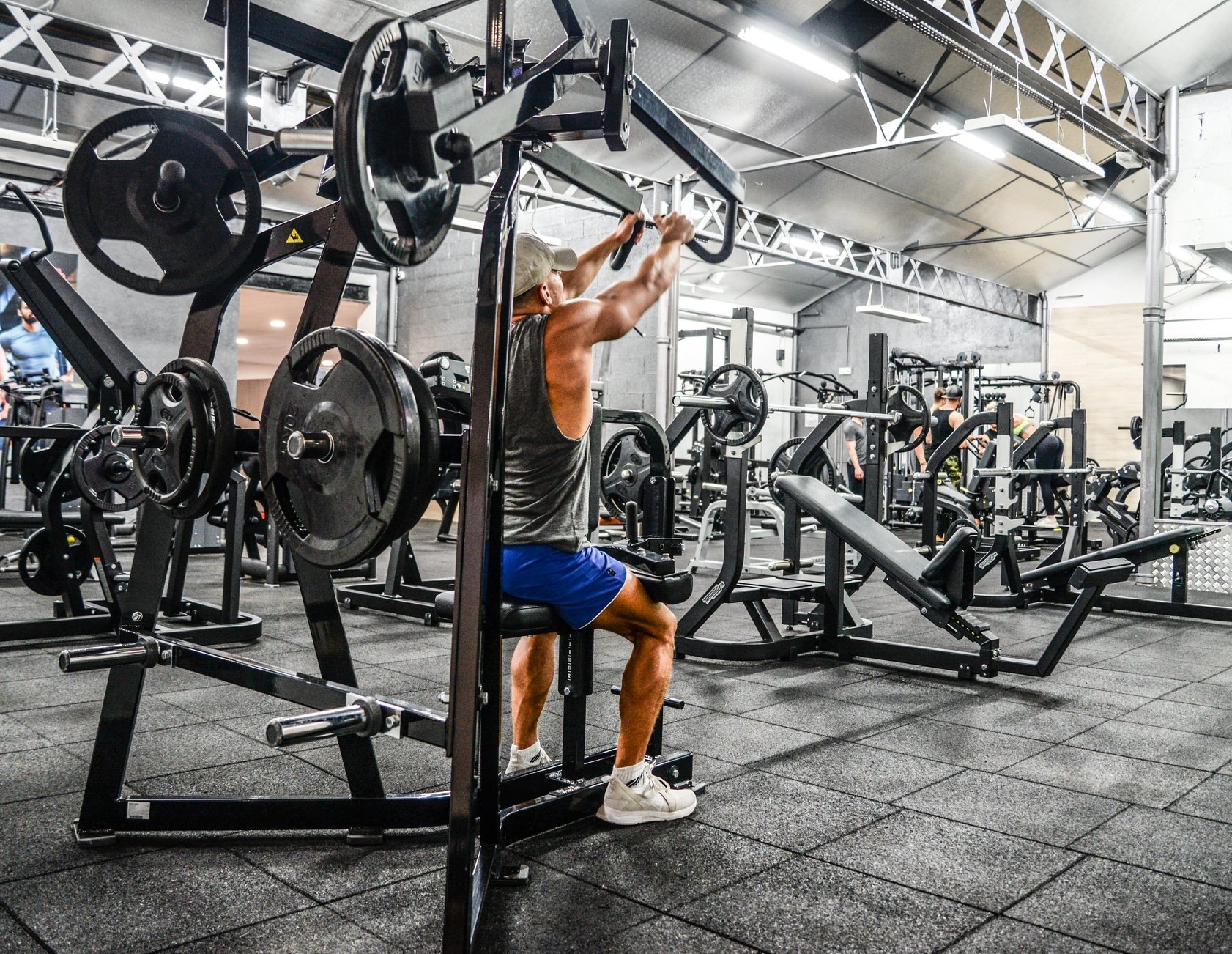 "Dès lors que nous recevrons l'autorisation d'ouvrir de nouveau, il faudra compenser par l'augmentation du nombre d'adhérents pour pouvoir rembourser ce crédit'', détaille le gérant de M'Gym club à Saint-Etienne